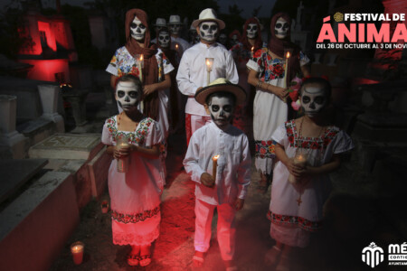 HANAL PIXAN FESTIVAL DE LAS ANIMAS